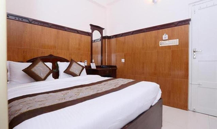 Bedroom 3, Ascot Hotel, Ernakulam