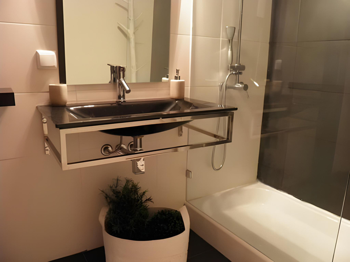 Bathroom 2, Monte de Portugal, Ponte de Sôr