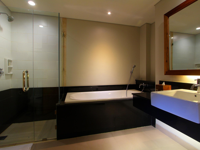 Bathroom 10