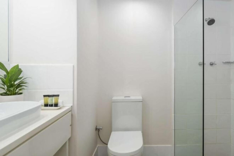 Bathroom 15