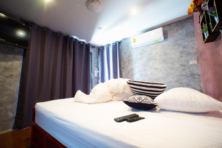 Bedroom 22