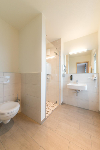 Bathroom 2, Ammi Hotel Garni, Starnberg