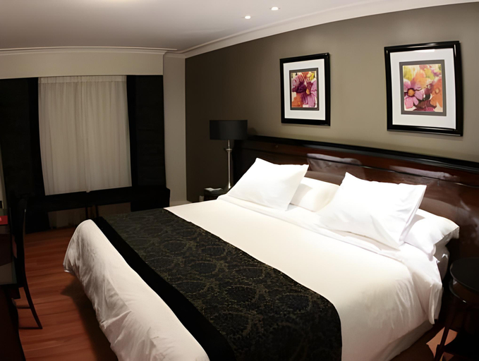 Bedroom 2, Amerian Executive Cordoba, Capital