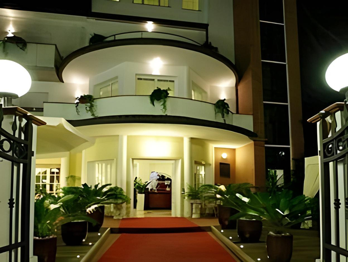 Others 4, Hotel Villa Pina, Ravenna
