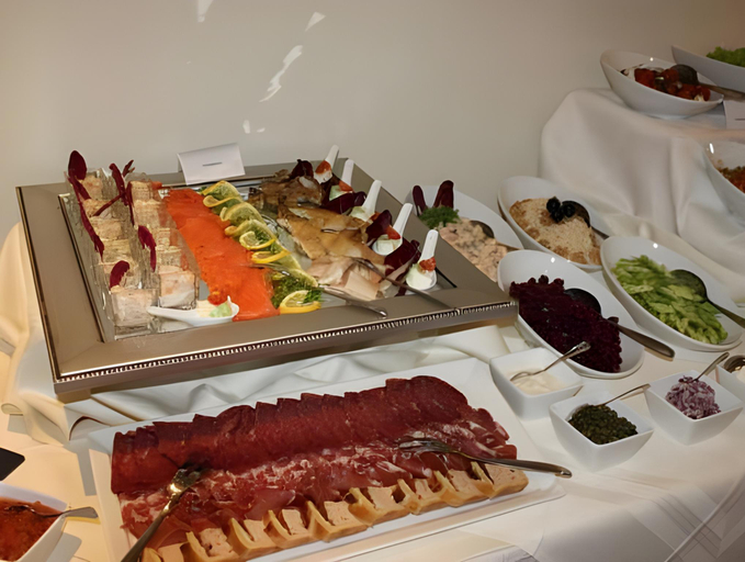 Food & Drinks 14