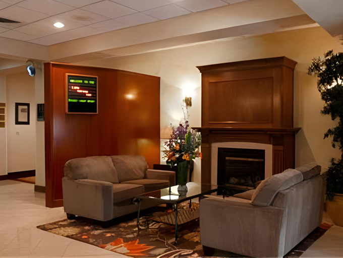Public Area, Lake Natoma Inn, Sacramento