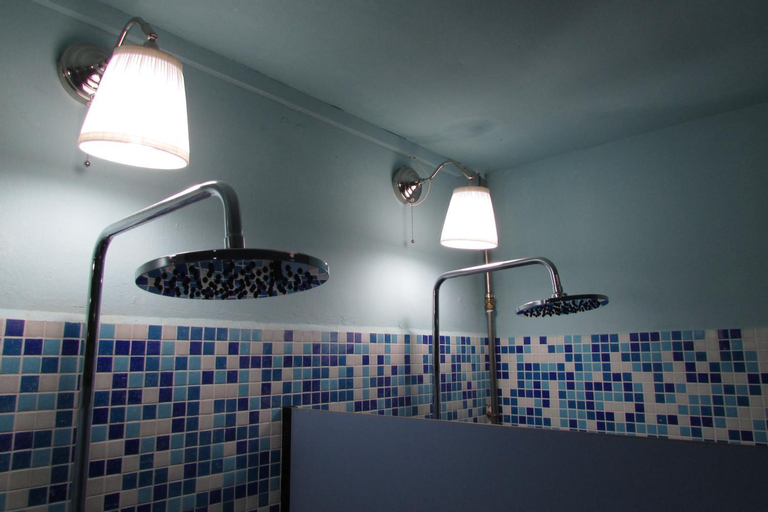 Bathroom 4