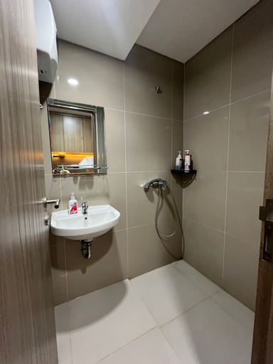 Bathroom 4