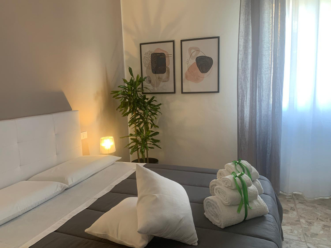 Others 5, b&b Calvino, Piacenza