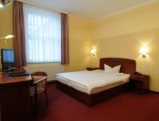 Bedroom 2, Hotel Dobelner Hof, Mittelsachsen