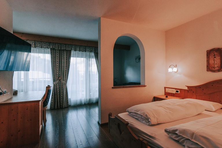Bedroom 3, Hotel Planac, Bolzano
