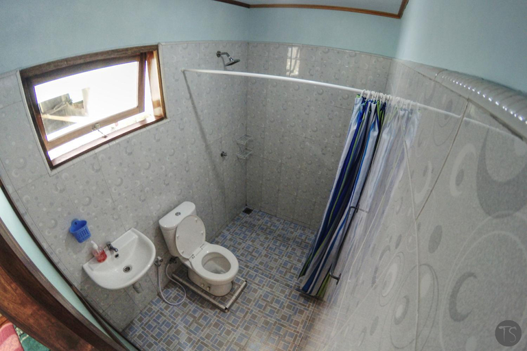 Bathroom 6