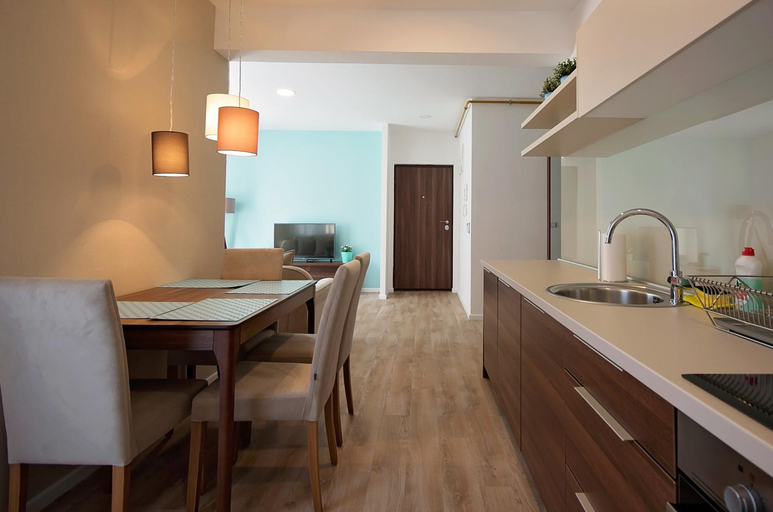 Dining Room 10