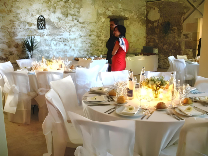 Food & Drinks 5, Chateau Le Sallay, Nièvre
