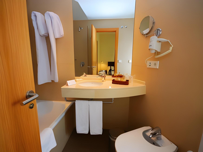 Bathroom 4, Apartamentos Patagonia Sur, Cádiz
