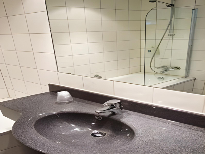 Bathroom, Quality Hotel Stavanger Airport, Sola