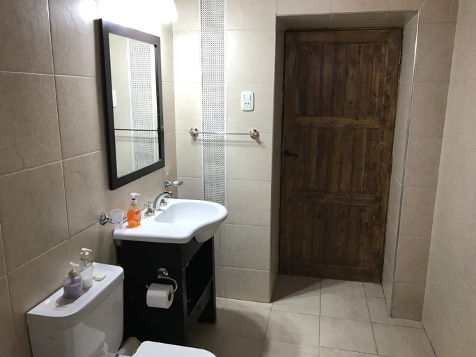 Bathroom, Ecoposada El Mercedario, Calingasta