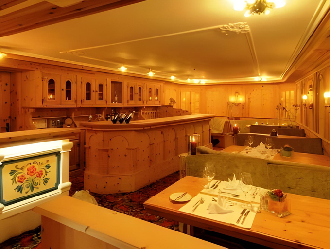 Food & Drinks 5, Boutique Hotel Cervus, Maloja