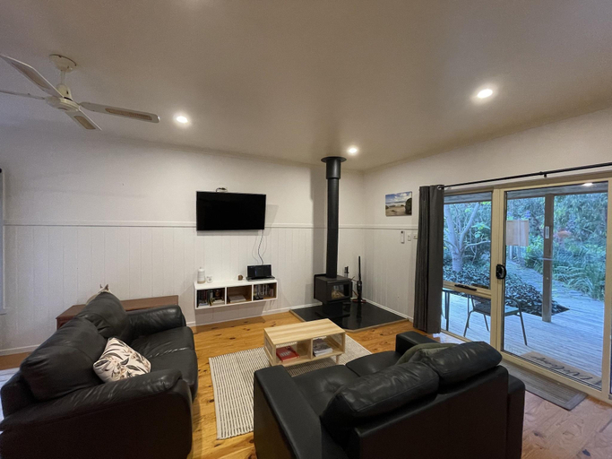 Public Area 3, Tindoona Cottages, South Gippsland - East