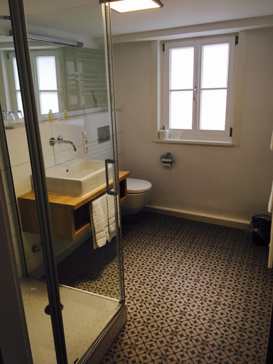 Bathroom 1, Brauereigasthof Krone Ohringen, Hohenlohekreis