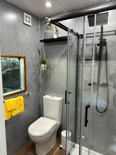 Bathroom 3, Greenvale Cabins, Newry, Mourne and Down