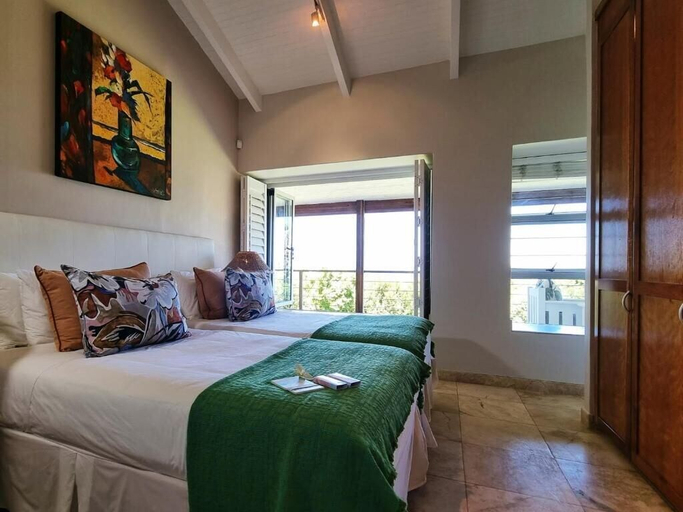 Bedroom 2, Lismore Villa, Eden