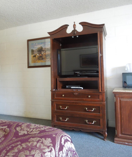 Others 4, The Pines Motel, Benewah