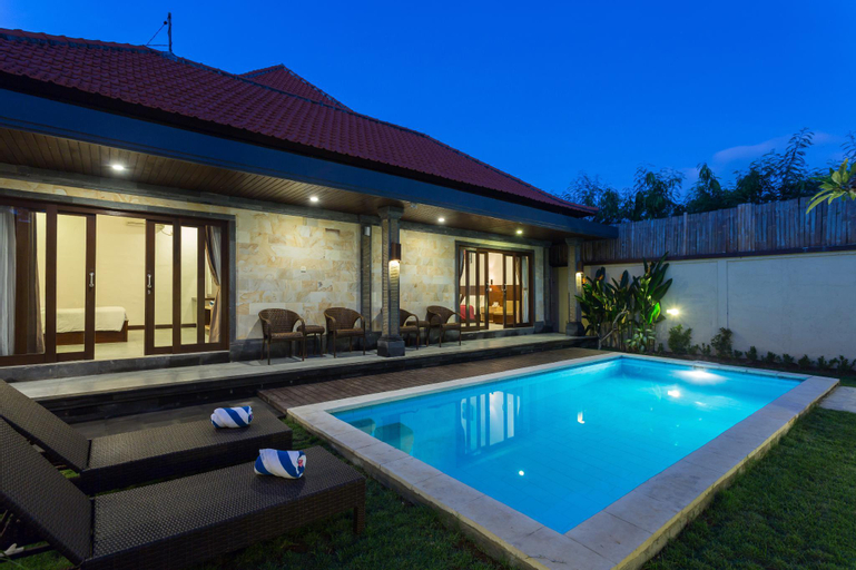 Swimming Pool 12