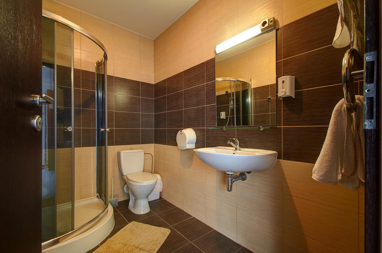 Others 2, Aerohotel, Vilniaus