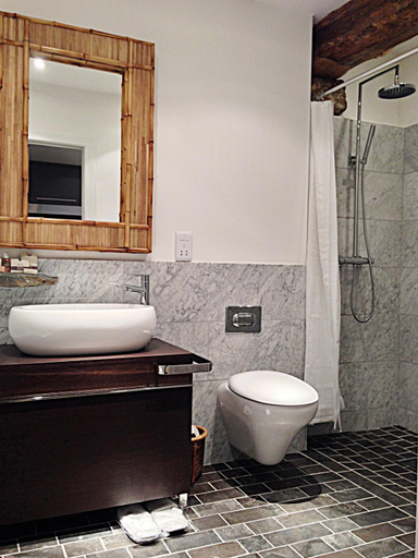 Bathroom 5, ANRAN at Tidwell Farm, Devon