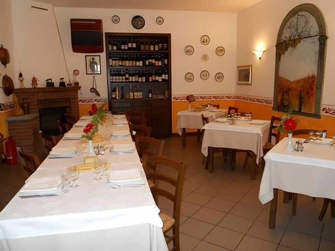 Food & Drinks 3, La Cascina Di Villa Due, Cuneo