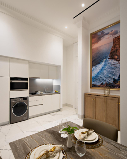 Dining Room 24