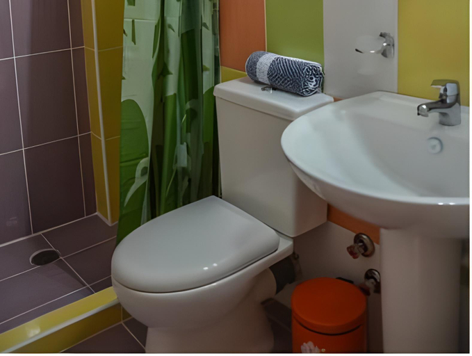 Bathroom 2, Anthena Studios, Thessaly