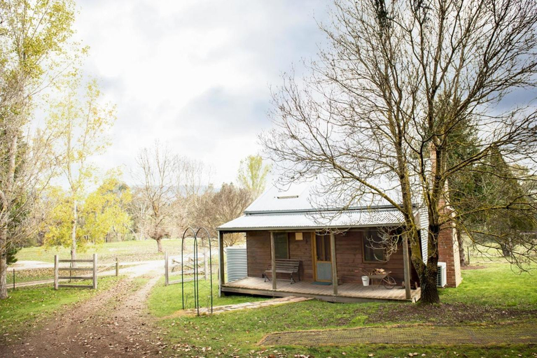 Exterior & Views 1, Colby Cottages, Wooragee near Beechworth, Indigo - Pt A