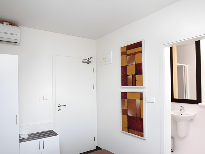 Others 5, Hotel Rottal, Zlín
