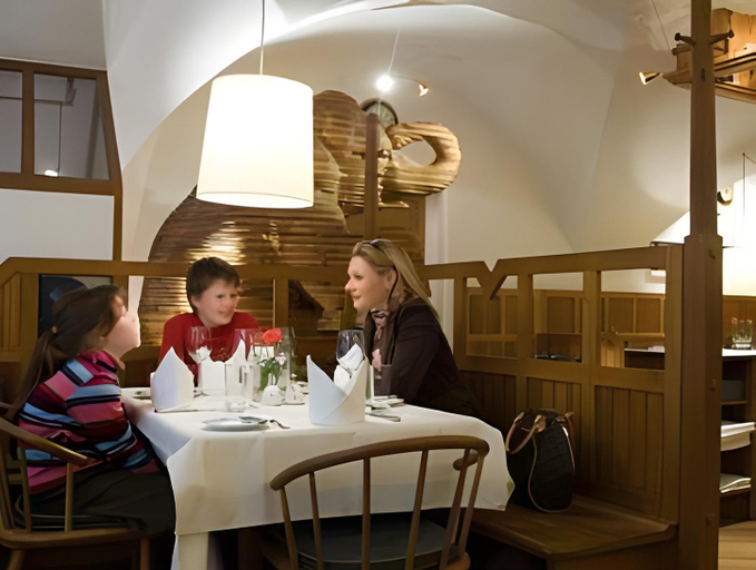 Food & Drinks 4, Hotel Elefant, Salzburg