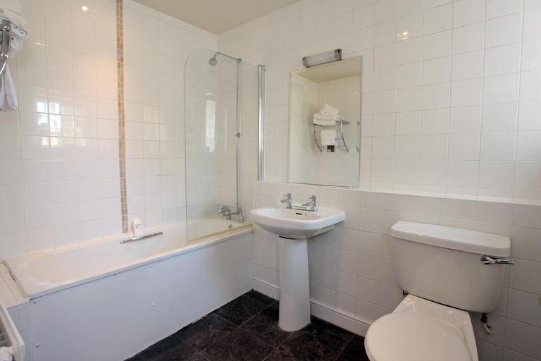 Bathroom 4, Bear Inn, Somerset by Marston's Inns, Somerset
