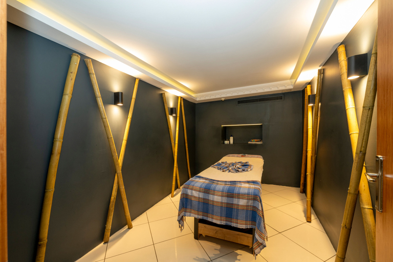 Bedroom 2, The Byzantium, Fatih