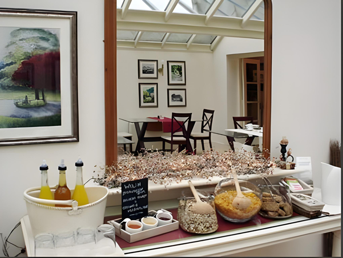 Food & Drinks 3, Afon Gwyn Country House, Conwy