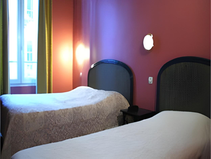 Bedroom 4, Victory Hotel Galou, Paris