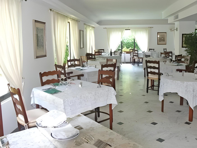 Food & Drinks 5, Hotel St.Mauritius, Lucca