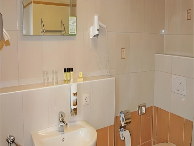 Bathroom 2, Hotel Strandburg Prerow, Vorpommern-Rügen