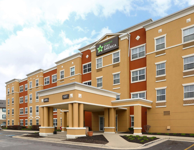 Exterior & Views 30