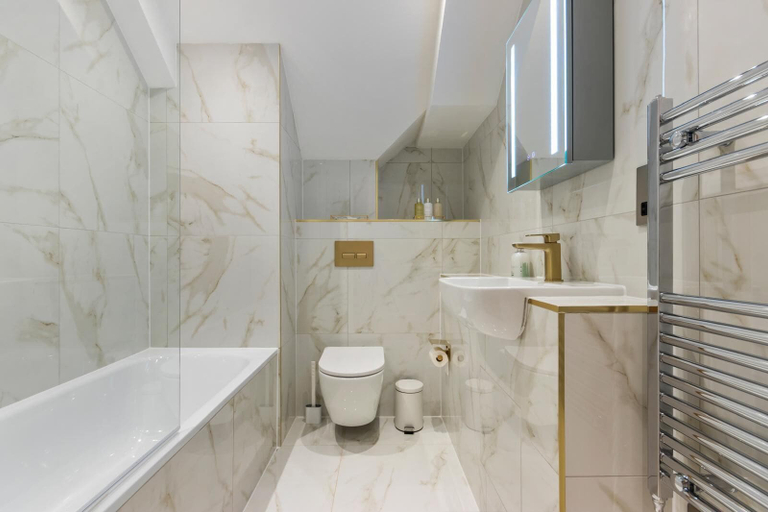 Bathroom 3, Flat 4 Saarb Apartments, Surrey