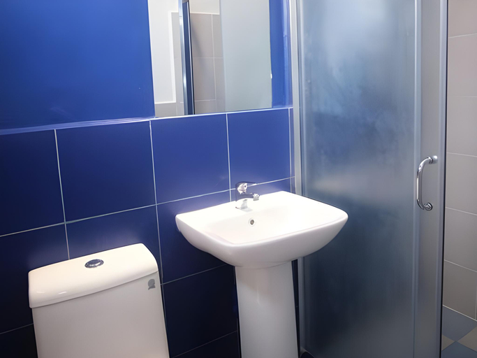 Bathroom 5, D-Gecko hotel, Moalboal
