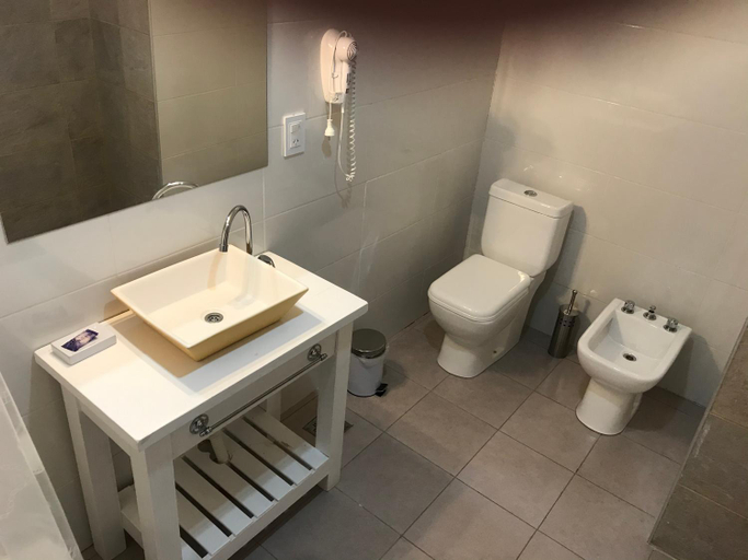 Bathroom, DON Hotel CHIVILCOY, Chivilcoy
