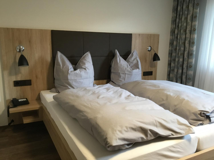 Bedroom 3, Landgasthof Kinzigstrand, Ortenaukreis