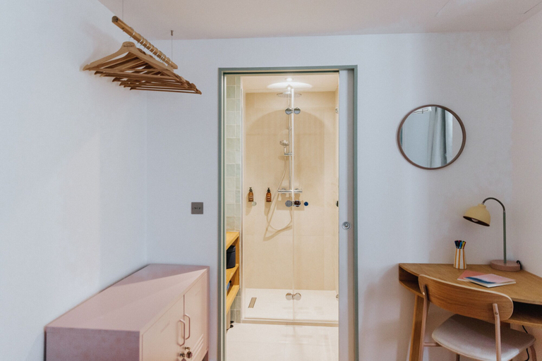 Bedroom 5, Maison Hubert, Gironde