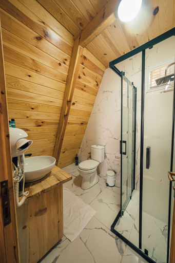 Bathroom, KAYIP ORMAN DAĞ EVLERİ, Izmit