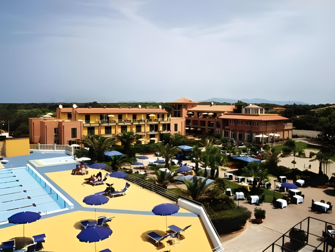Others 4, Continental Resort, Pisa
